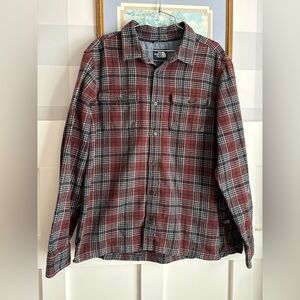 The North Face Burgundy Black and White Plaid Flannel Shirt Jacket Size XL